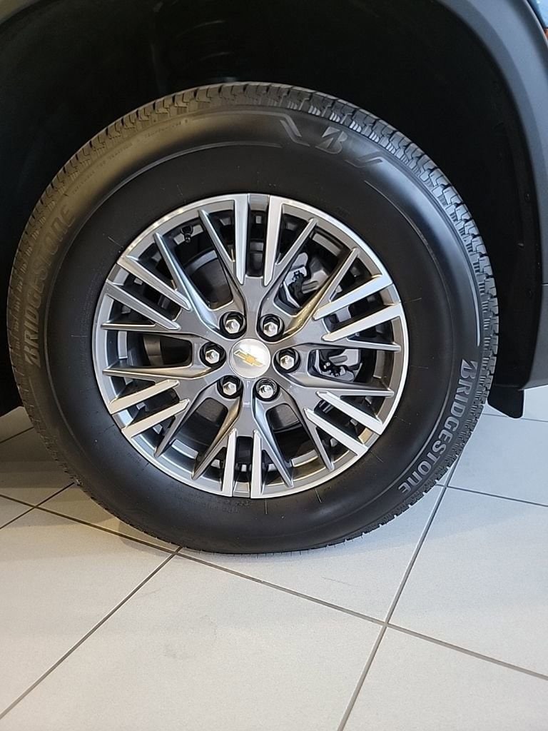 2026 Chevrolet Traverse LT - Photo 11