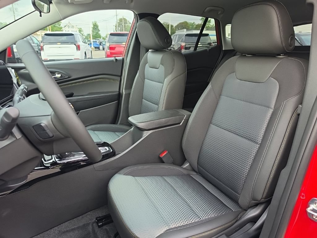 2026 Chevrolet Trax LT - Photo 15