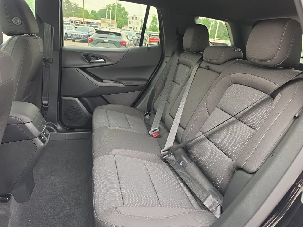 2027 Chevrolet Equinox LT - Photo 14