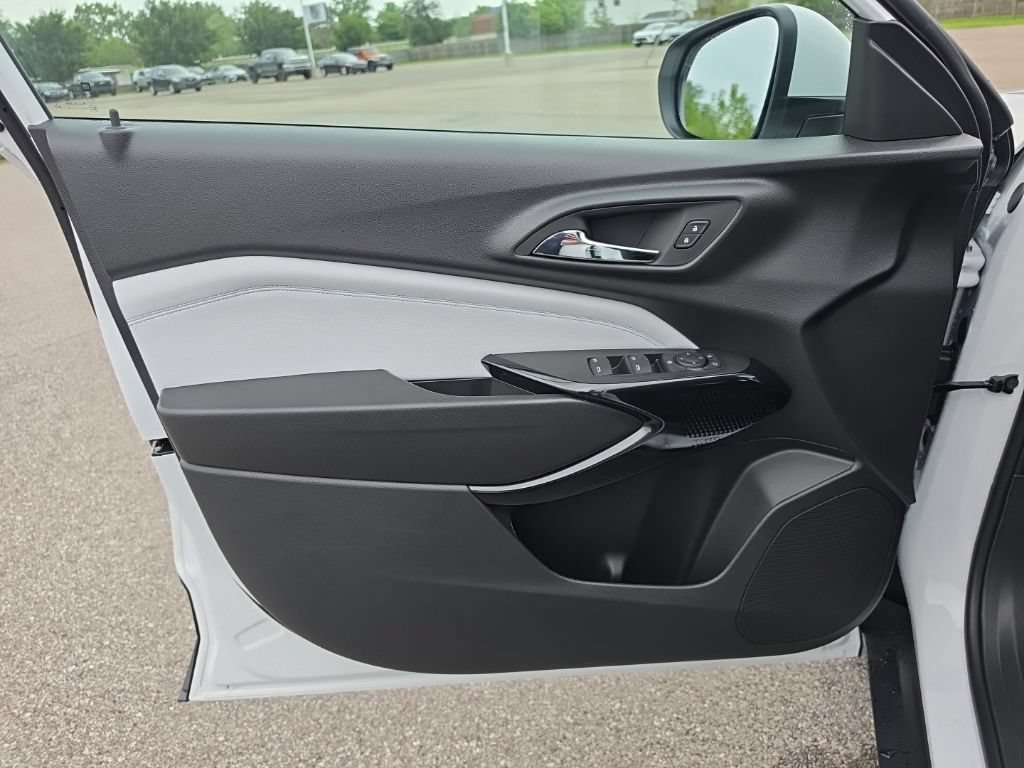 2026 Chevrolet Trax LT - Photo 20