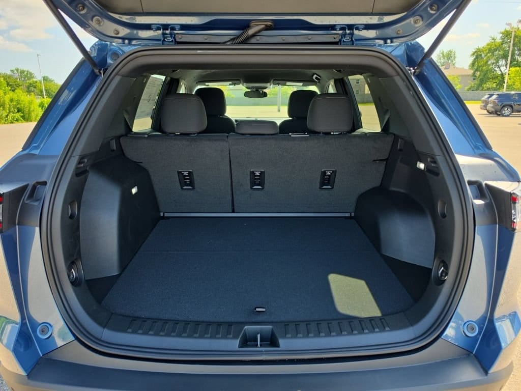 2027 Chevrolet Equinox LT - Photo 15