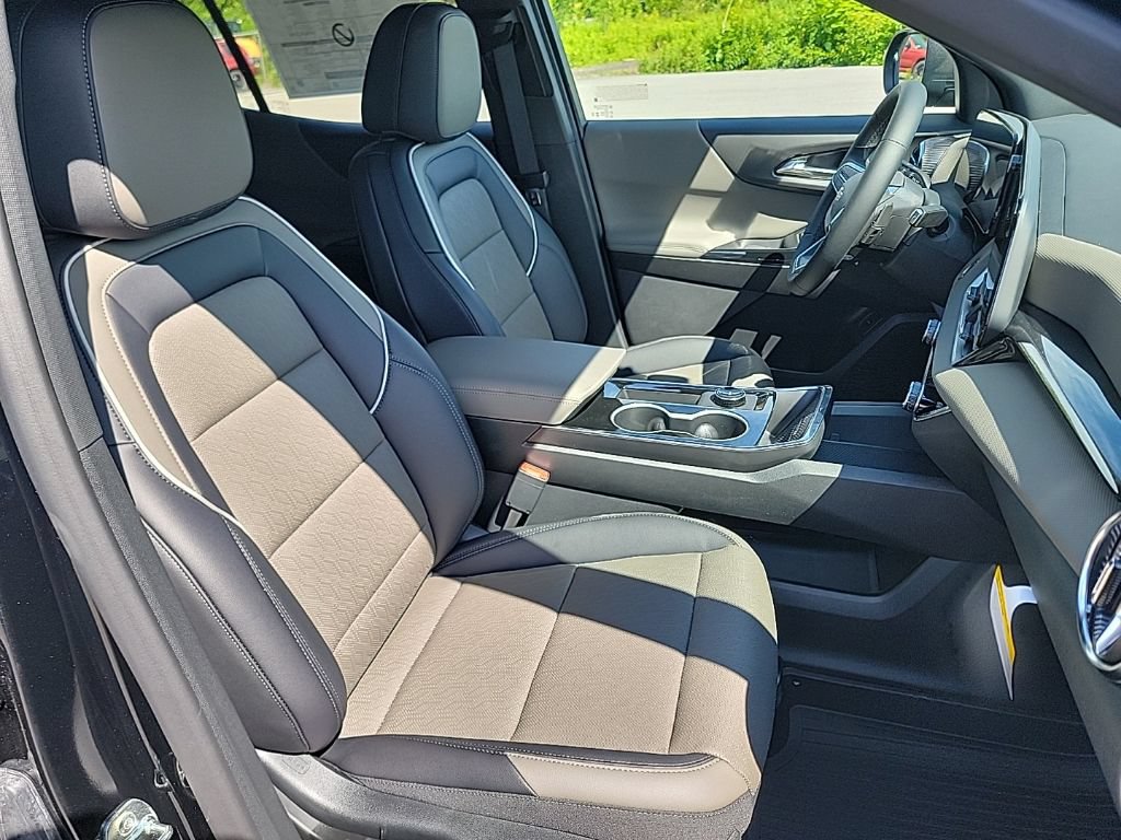 2026 Chevrolet Equinox LT - Photo 12
