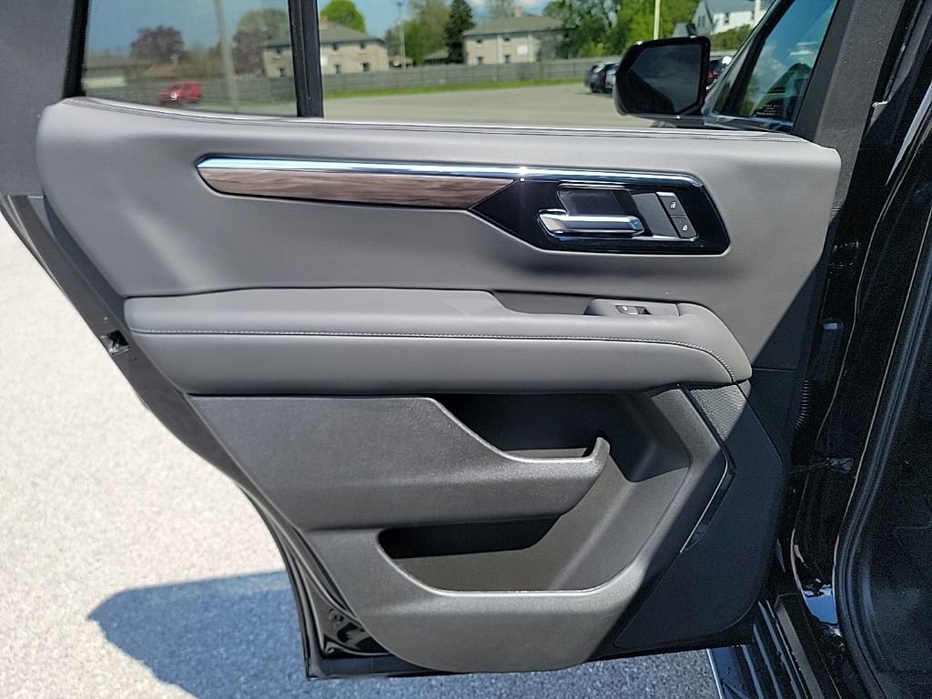 2026 Chevrolet Tahoe LS - Photo 31