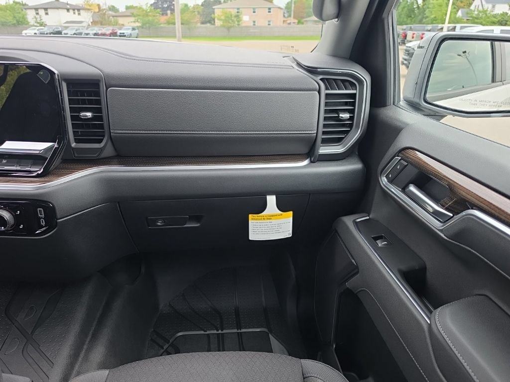 2026 Chevrolet Silverado 1500 RST - Photo 14