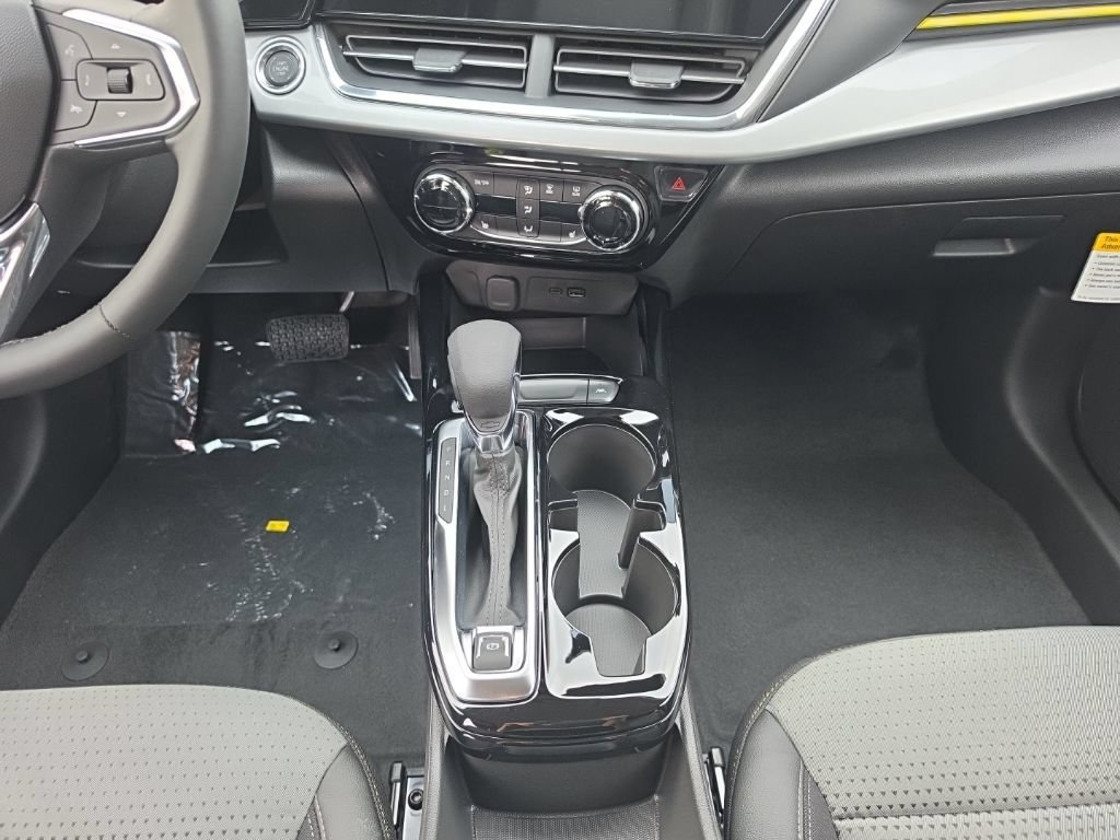 2026 Chevrolet Trax LT - Photo 12