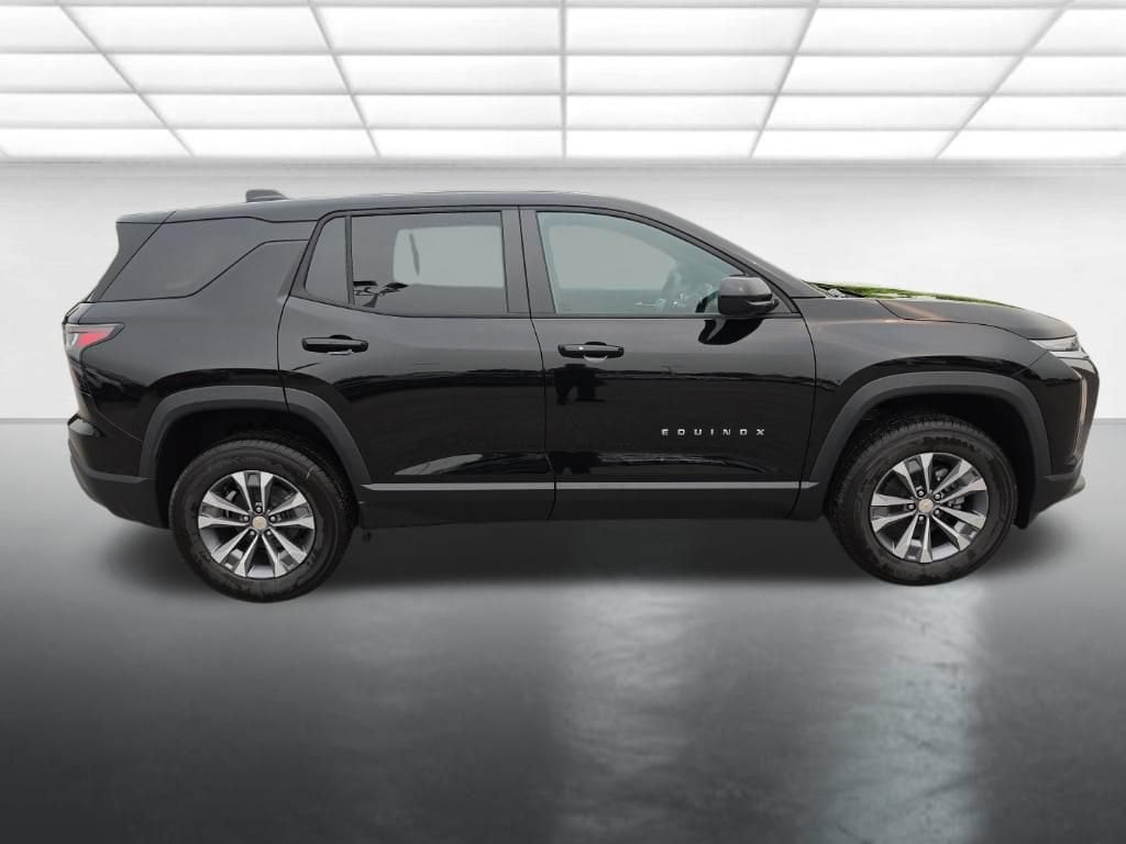 2027 Chevrolet Equinox LT - Photo 6