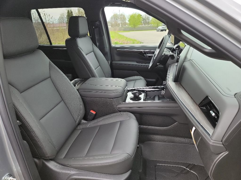 2026 Chevrolet Tahoe LT - Photo 20