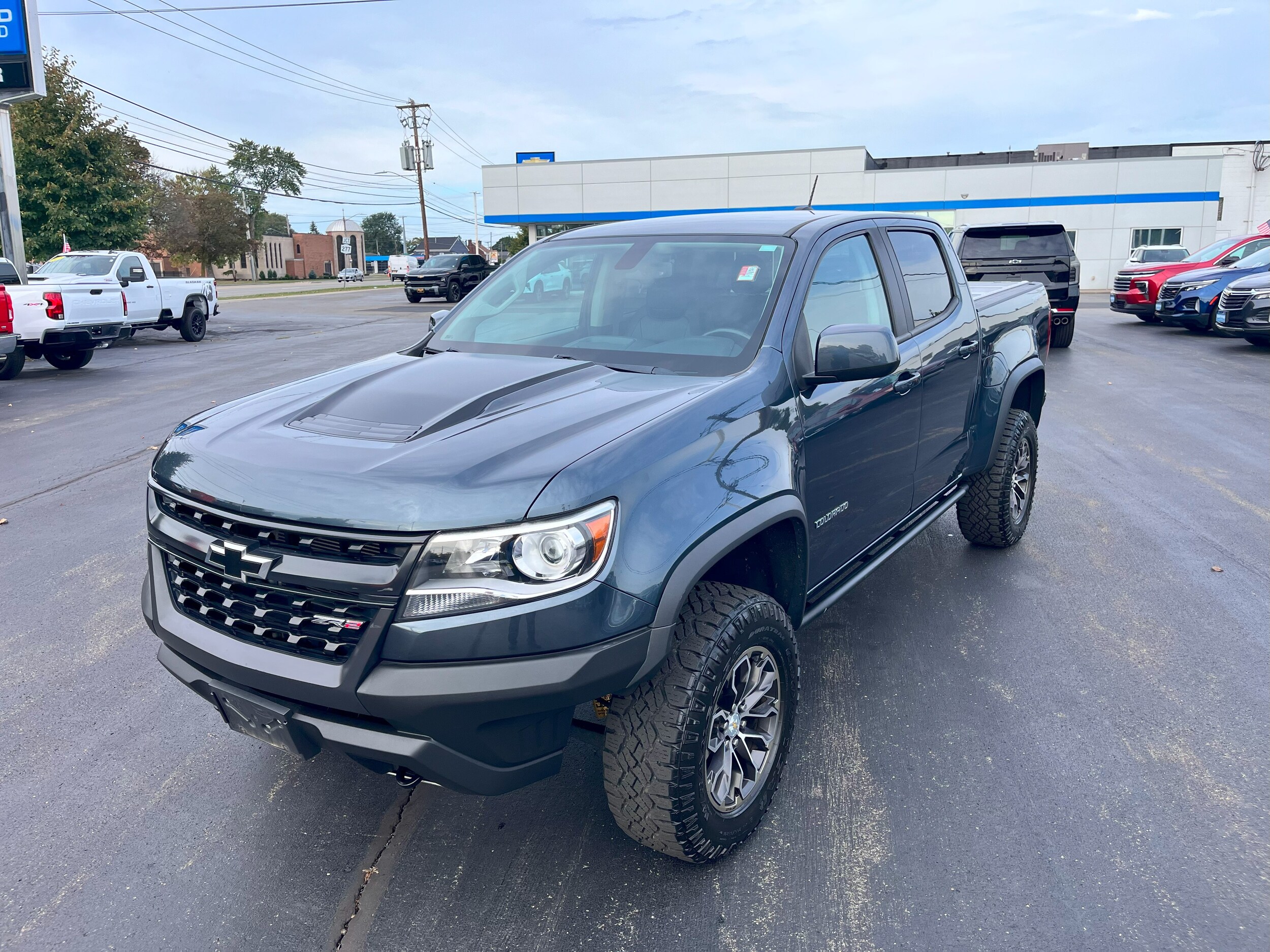 2020 Chevrolet Colorado ZR2 photo 2