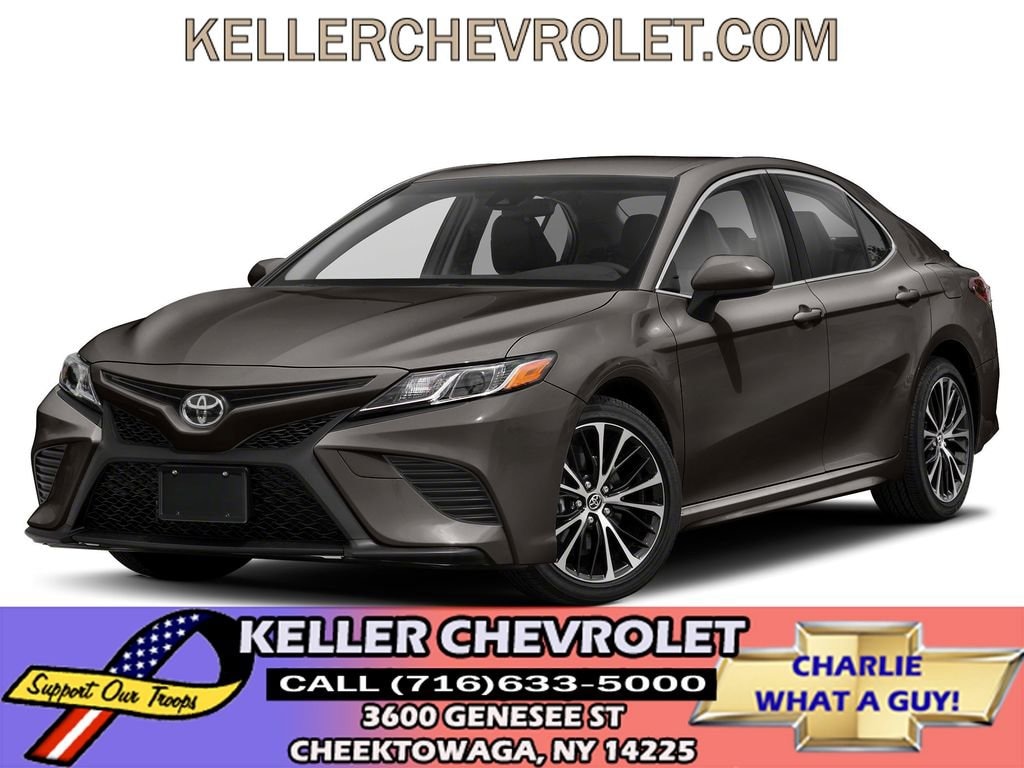 Used 2020 Toyota Camry SE Sedan