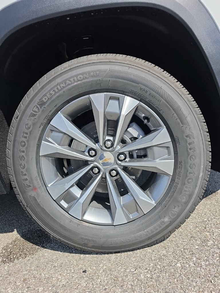 2027 Chevrolet Equinox LT - Photo 9