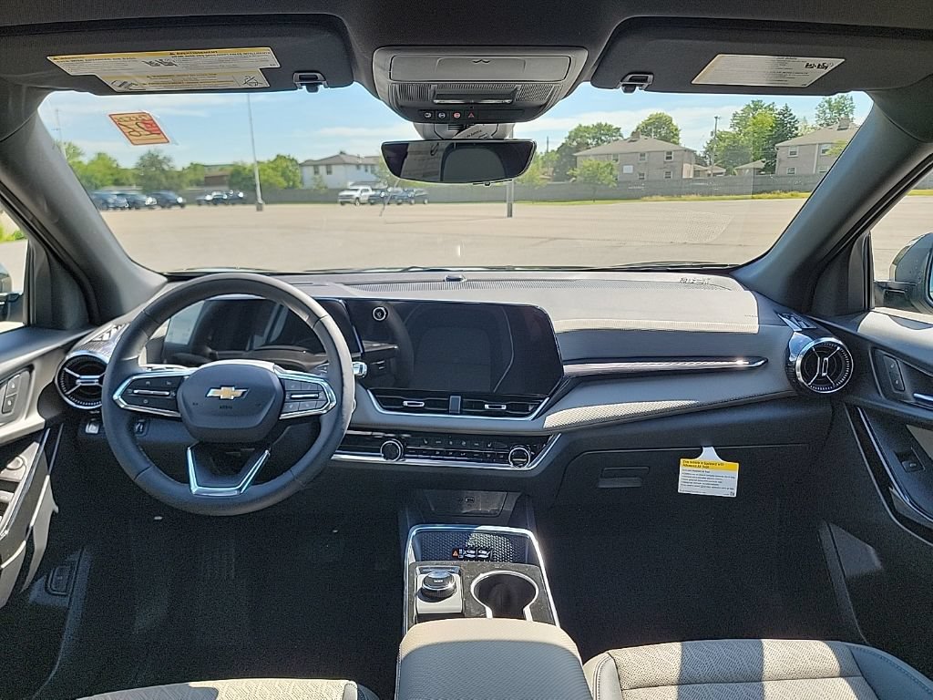 2026 Chevrolet Equinox LT - Photo 8