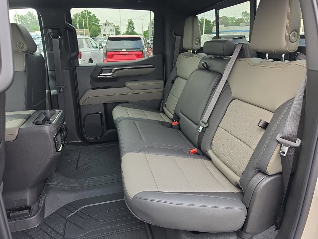 2026 Chevrolet Silverado 1500 ZR2 - Photo 19