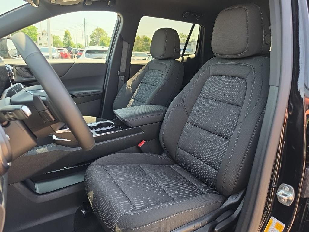2027 Chevrolet Equinox LT - Photo 11