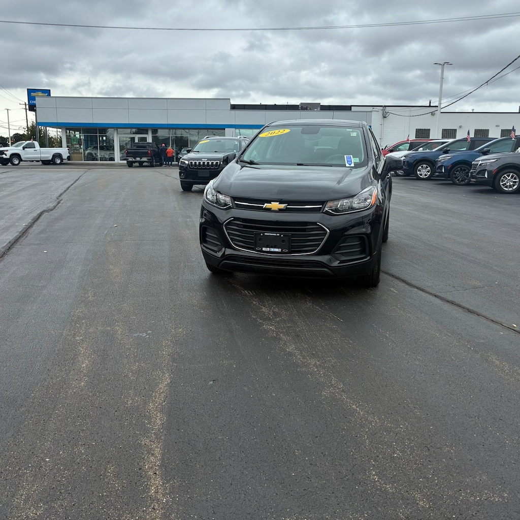 Used 2022 Chevrolet Trax LS SUV