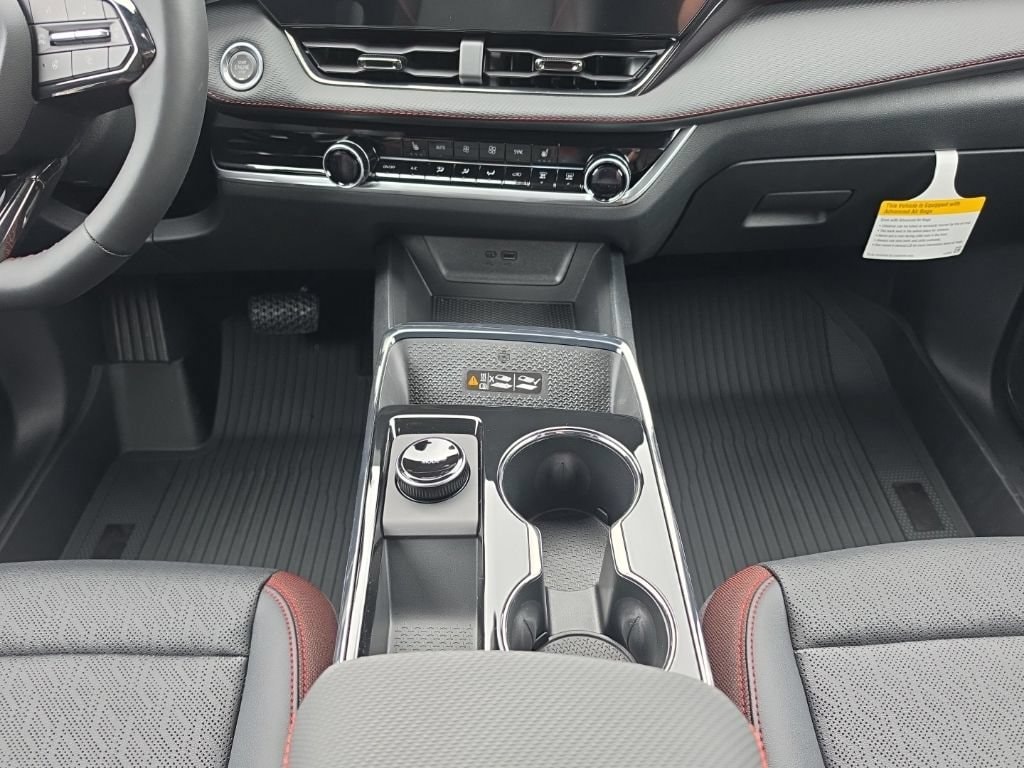 2027 Chevrolet Equinox RS - Photo 10
