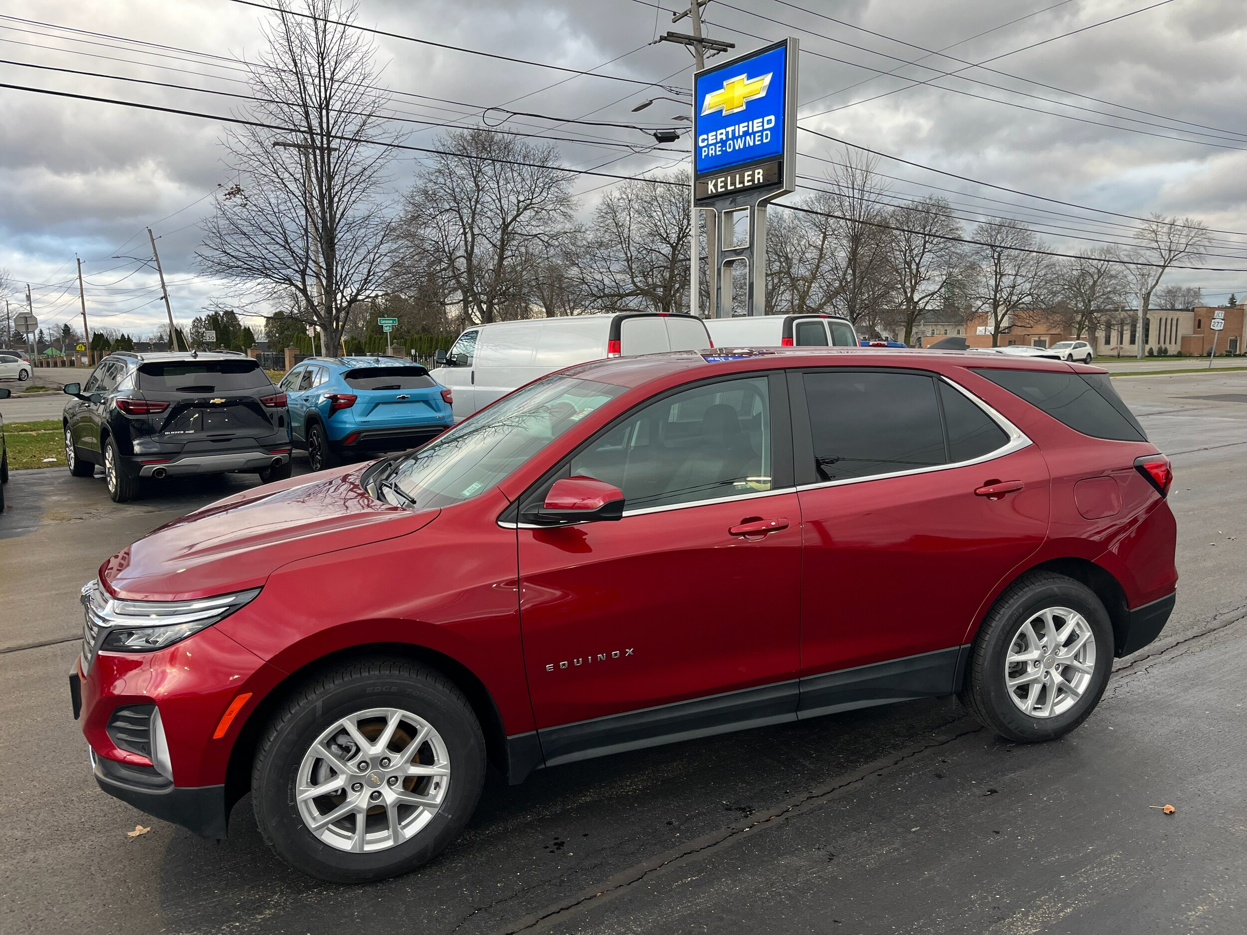 2023 Chevrolet Equinox LT photo 3