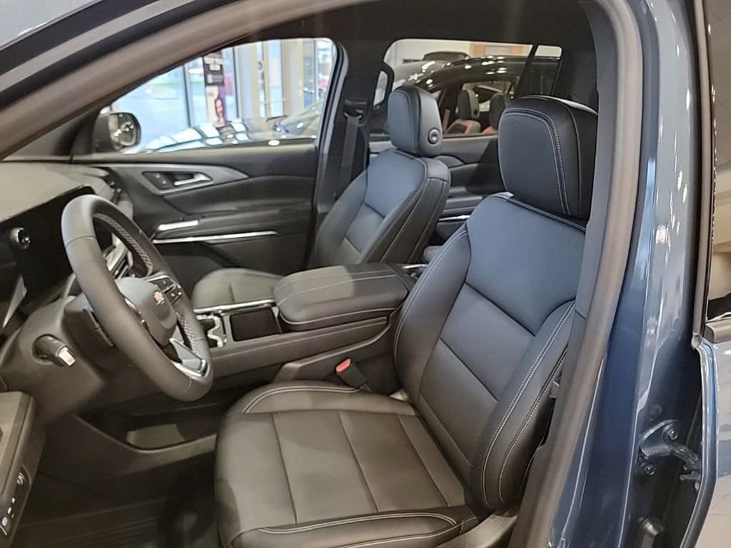 2026 Chevrolet Traverse LT - Photo 13