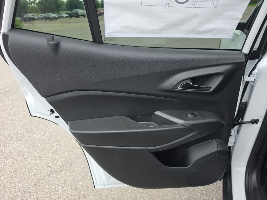 2026 Chevrolet Trax LT - Photo 21
