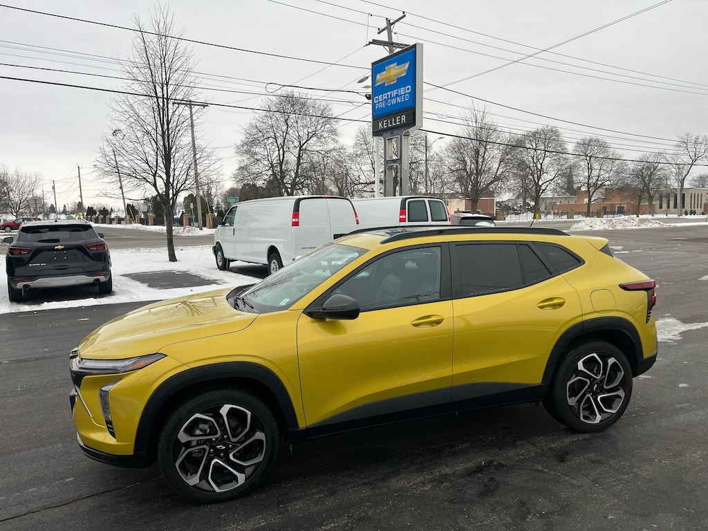Used 2024 Chevrolet Trax 2RS SUV