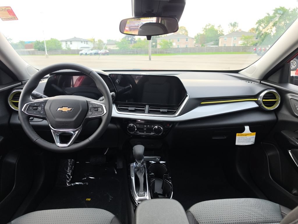 2026 Chevrolet Trax LT - Photo 10