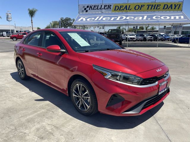 Used 2024 Kia Forte LXS with VIN 3KPF24AD8RE701631 for sale in Hanford, CA