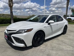 2021 Toyota Camry Hybrid XSE Sedan