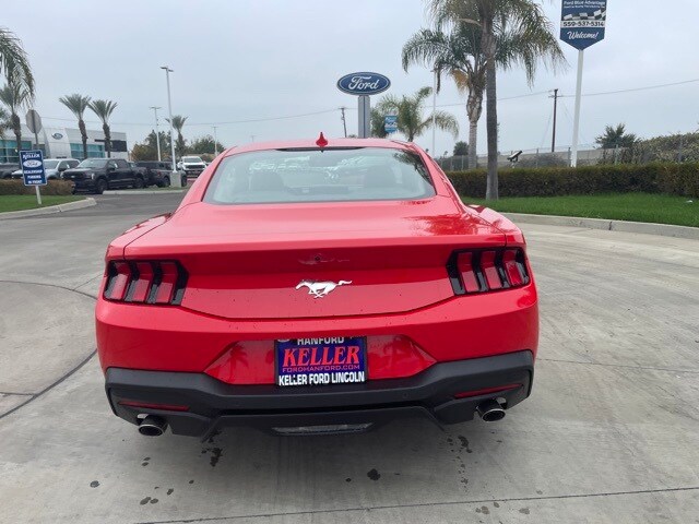 2026 Ford Mustang EcoBoost photo 4