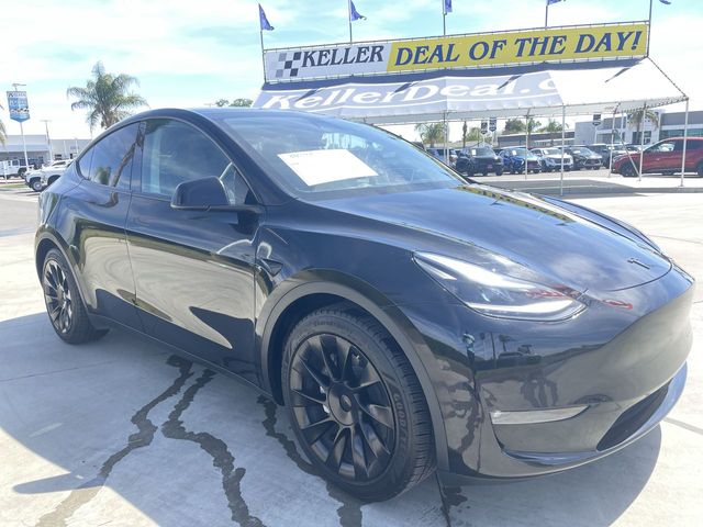 2023 Tesla Model Y Long Range photo 2