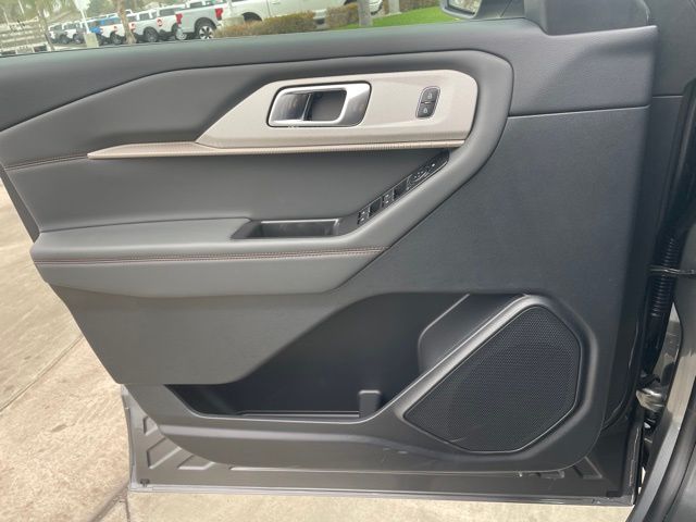 2026 Ford Explorer Active - Photo 18