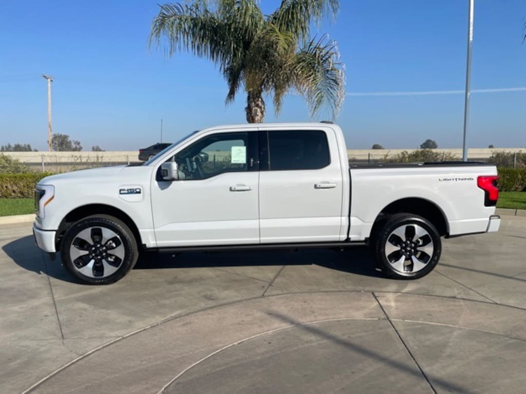 New 2025 Ford F-150 Lightning Platinum Truck