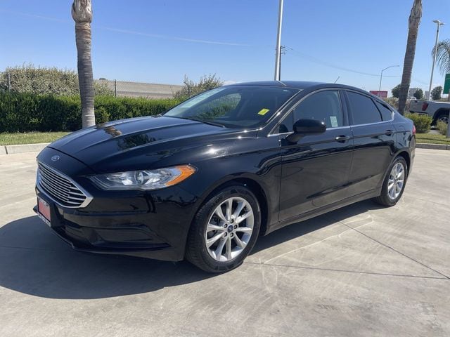 2017 Ford Fusion SE FWD's photo
