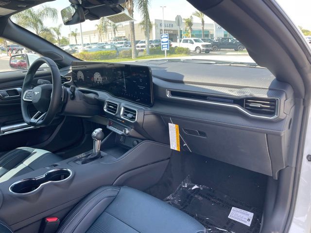 2025 Ford Mustang GT Premium Fastback - Photo 26