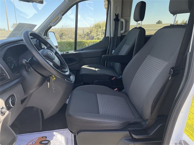 2020 Ford Transit Passenger Van XLT - Photo 17