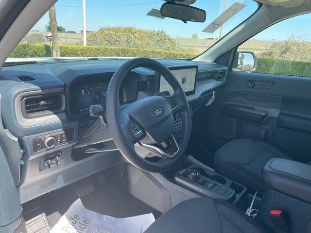 2025 Ford Maverick XLT - Photo 9