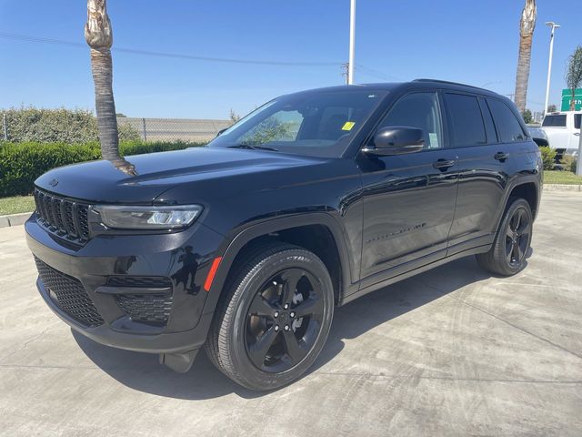 2023 Jeep Grand Cherokee Altitude 4x4's photo