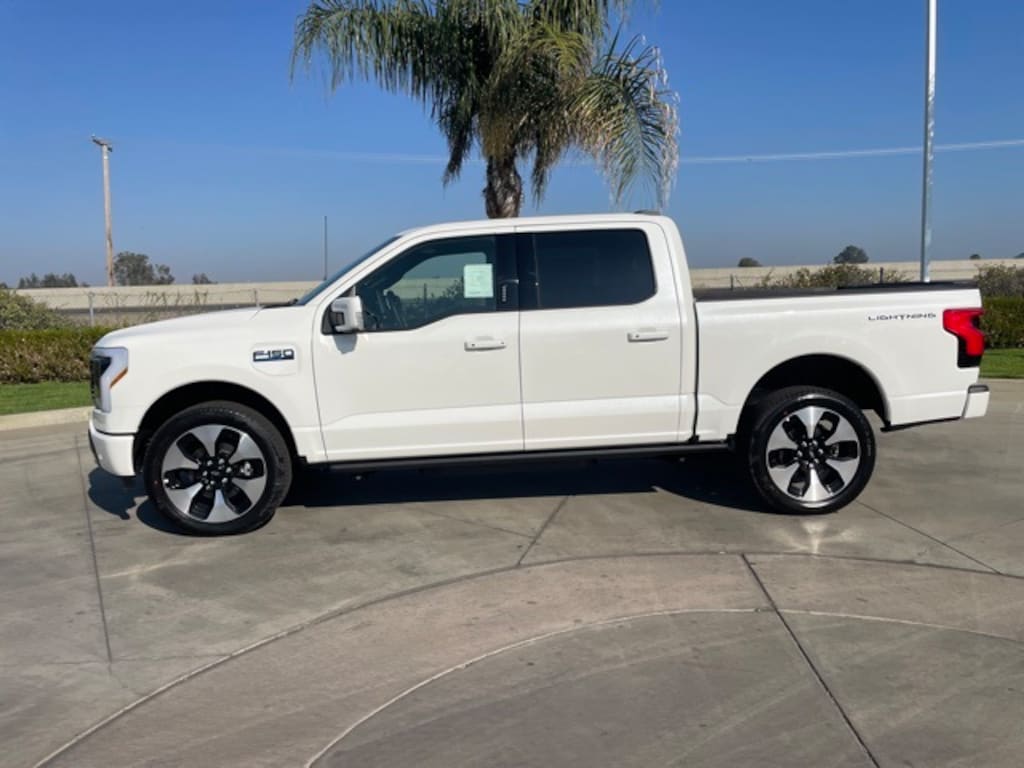 New 2025 Ford F-150 Lightning Platinum Truck