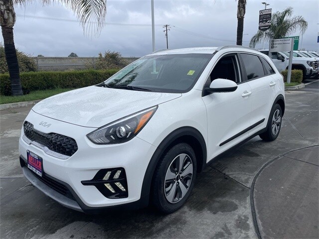 2022 Kia Niro LX photo 4