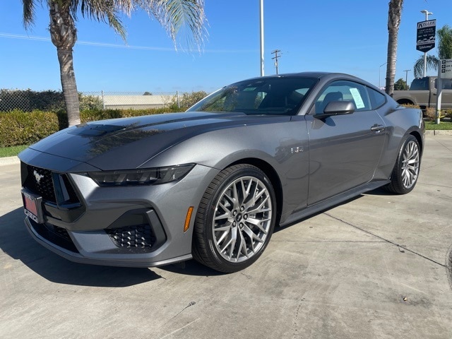 2025 Ford Mustang GT Premium's photo