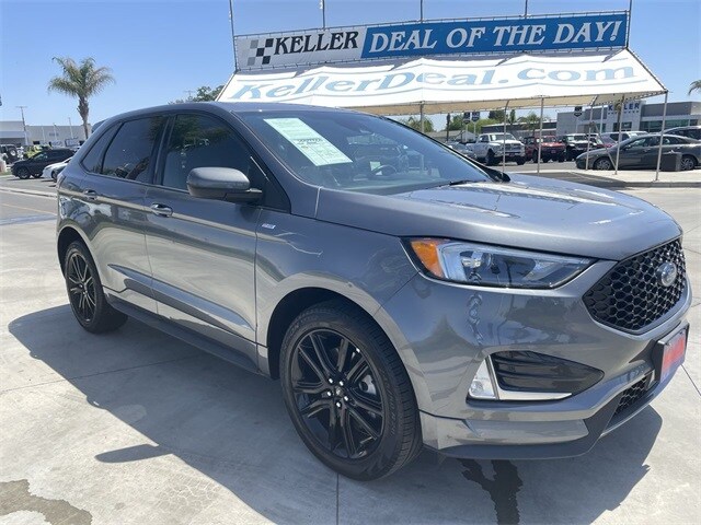 2024 Ford Edge ST photo 2
