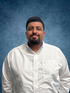 Staff member Edgar Cabrera from d7907a5402e2