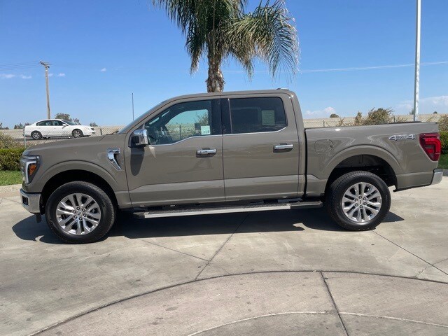 2025 Ford F-150 Lariat photo 2
