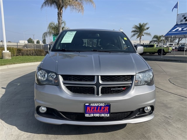 2019 Dodge Grand Caravan GT photo 2