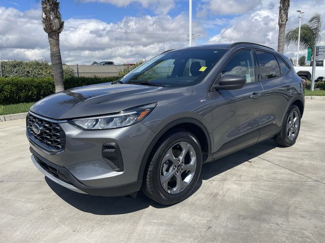 2025 Ford Escape ST-Line FWD's photo