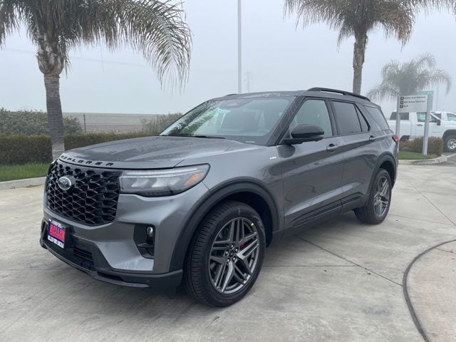 2026 Ford Explorer ST-LINE 4WD's photo