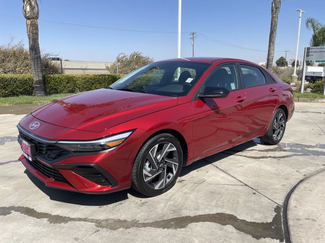 2025 Hyundai Elantra SEL Sport Sedan