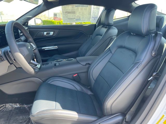 2025 Ford Mustang GT Premium Fastback - Photo 21