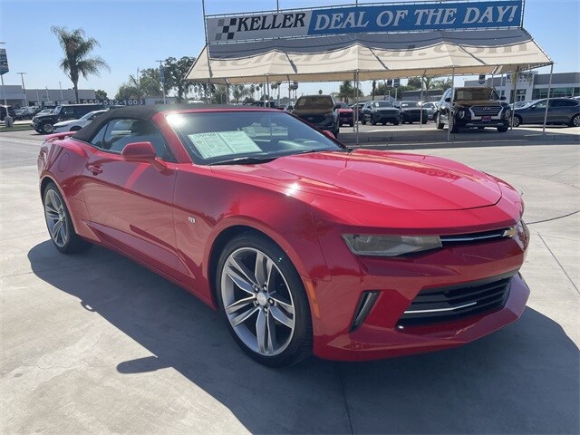 2018 Chevrolet Camaro 1LT photo 2