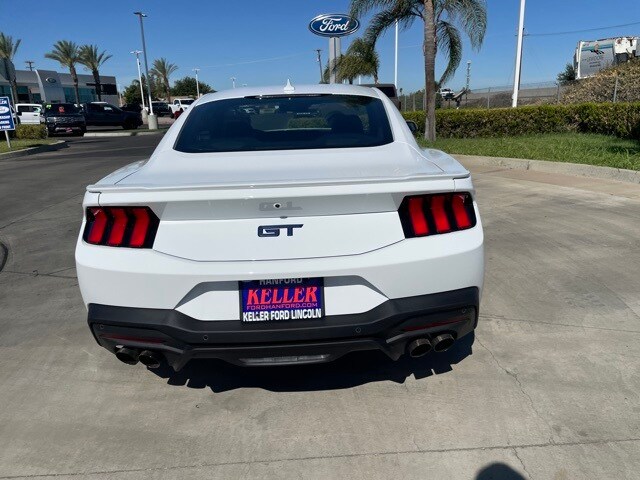 2025 Ford Mustang GT Premium photo 4