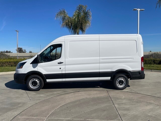 2024 Ford Transit photo 2