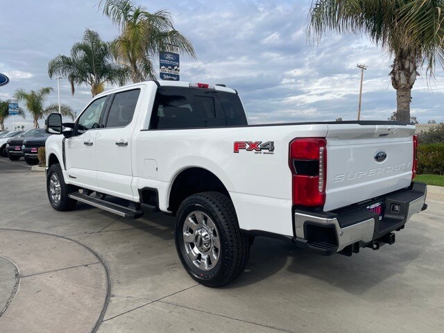 2026 Ford F-250 Lariat photo 3